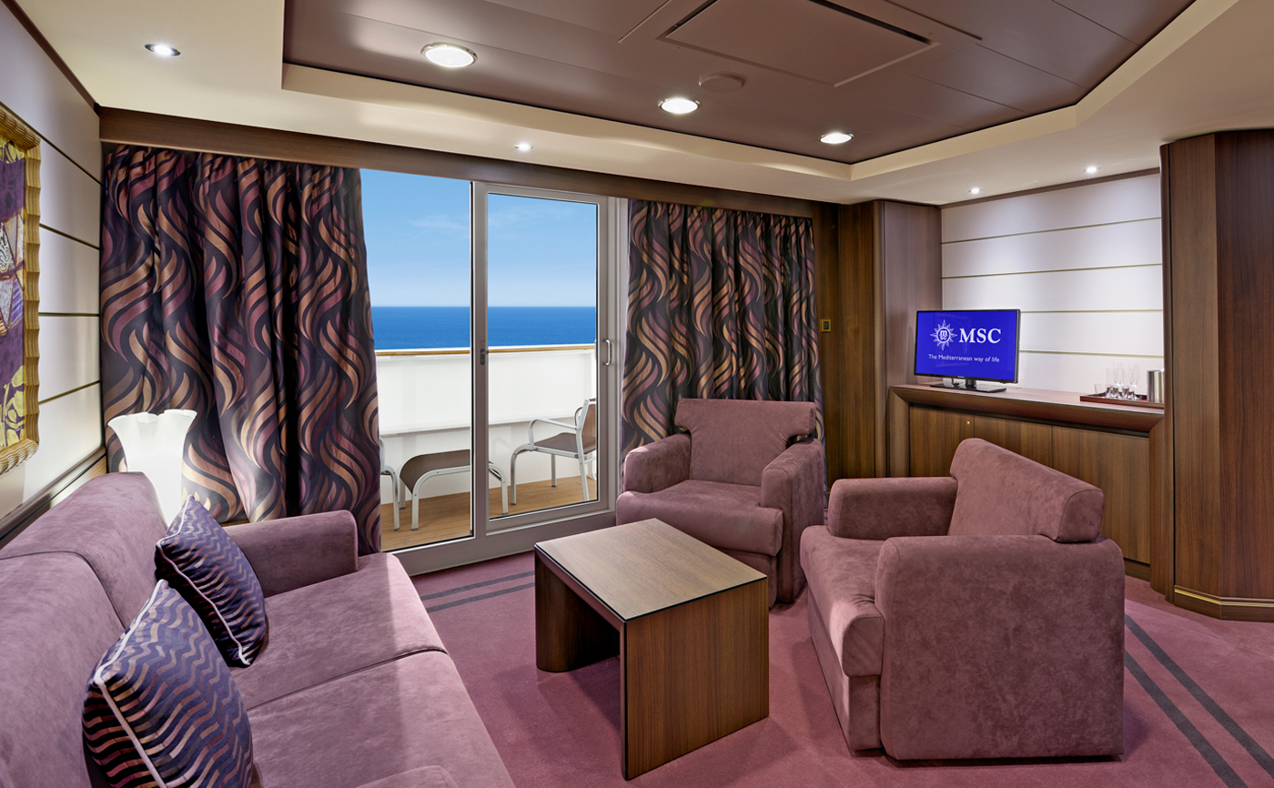 Cruise-suite_balcony-1